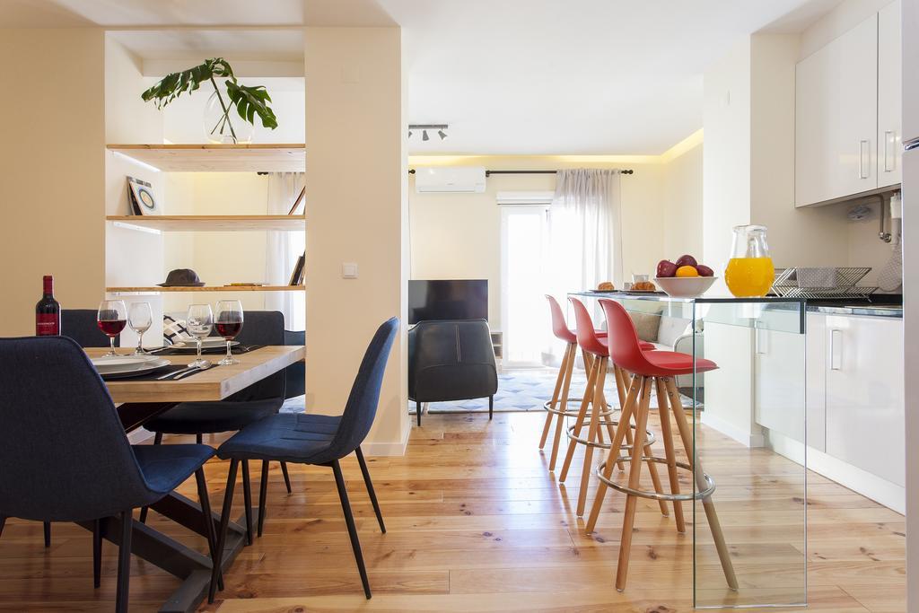 Joivy Graca Deluxe Apartments Lisbon Exterior photo