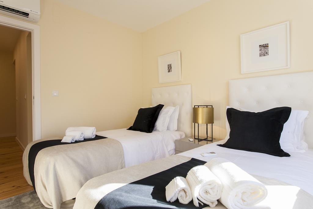 Joivy Graca Deluxe Apartments Lisbon Exterior photo