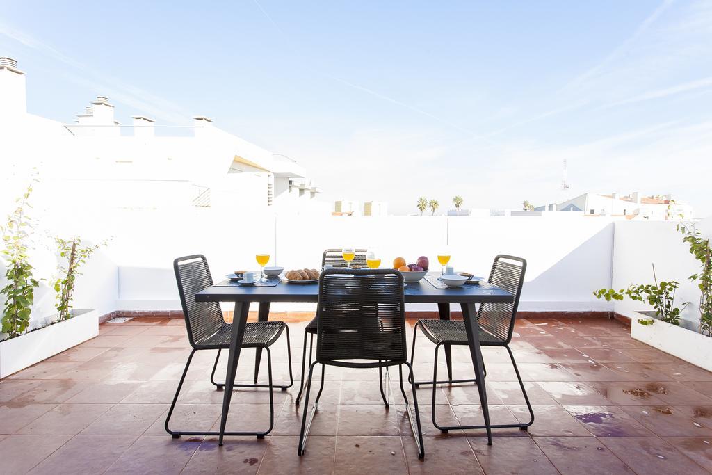 Joivy Graca Deluxe Apartments Lisbon Exterior photo